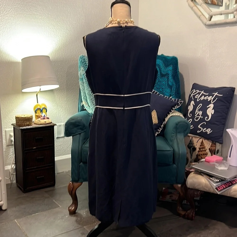 Size 10 Navy and white dress - Picture 2 of 3